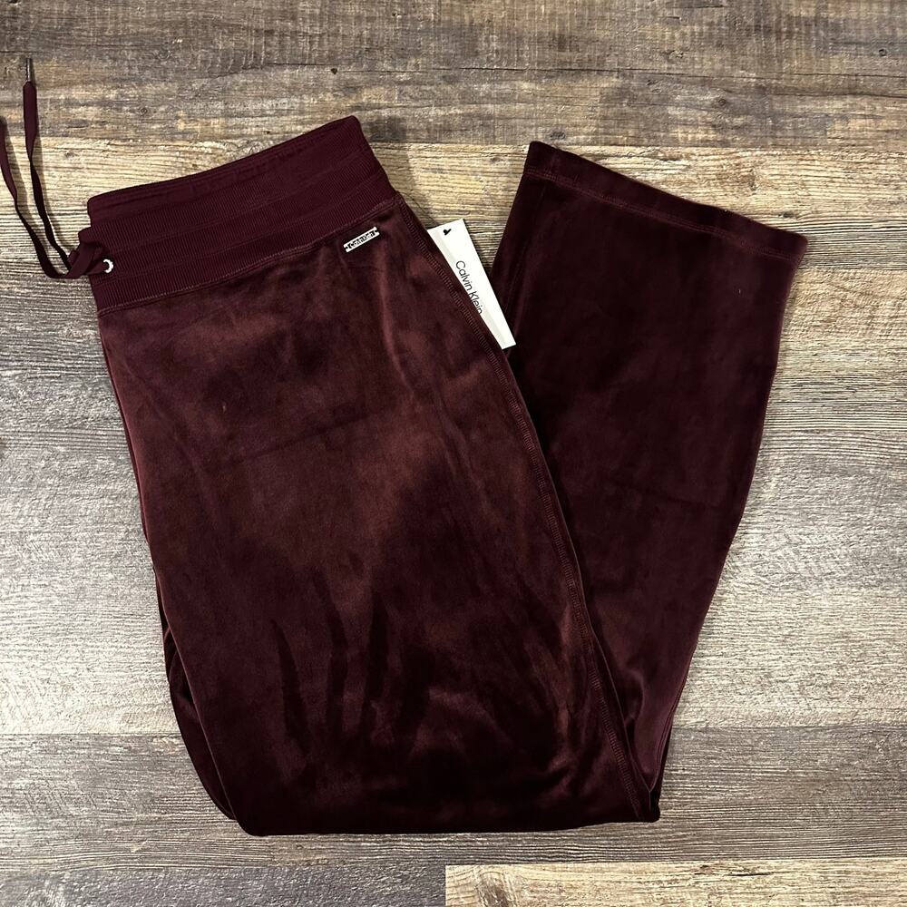 Calvin Klein Women's Burgundy Solid Velvet High Rise Trousers Pants Size 2X NWT - Picture 1 of 4